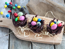 Pas envie d’y passer des heures ? Voici notre recette ultra simple et rapide pour faire des nids de Pâques !