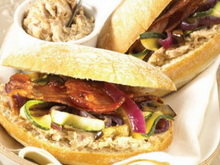 Pain-Bagnat rillettes et légumes grillés