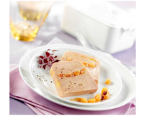 Terrine de foie gras aux raisins secs et à la liqueur de pomme