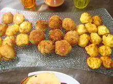 Boulettes de thon aux légumes et pommes noisettes