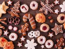 “Hyper simple, hyper rapide” : Nina Métayer vous partage sa recette pour de délicieux sablés de Noël !