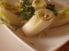 Roulé d'endives au lard