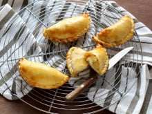 Petits chaussons fromage et pomme