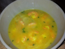 Nage de crevettes épicée au lait de coco