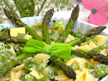 Salades de farfalles aux asperges vertes