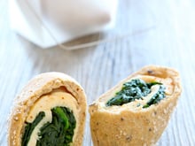 Petits pains farcis au poulet et épinard