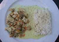 Emincé de poulet aux coques sauce curry