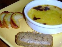Crème brûlée au Roquefort Papillon , financiers aux noix et pommes poêlées