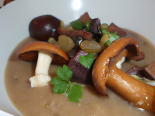 Velouté de marrons, poélée de Marrons, de champignons du moment sacristains Fourme d'Ambert et fruits secs