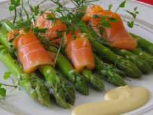 Saumon fumé aux asperges