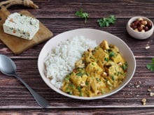 Curry de tofu épinard noisette aux légumes et lait de coco