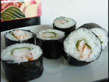 Sushi de crevettes pimentées et roquette