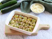 “Toute la famille adore” : découvrez notre recette de roulés de courgettes au jambon et au fromage, 100 % validée par nos lecteurs