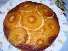 Gâteau renversé des îles