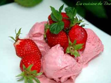Glace à la fraise et mascarpone