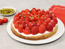 Tarte aux fraises et pistaches sur sablé breton
