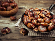 Châtaignes : connaissez-vous cette astuce pour trier les fruits sains des fruits pourris ?