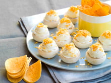 Champignons farcis au fromage frais & tortillas et sa tuile façon crumble