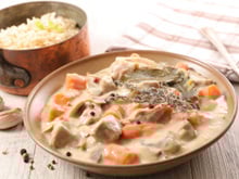 Envie d’un plat réconfortant ? Testez cette blanquette de dinde aux champignons facile et pas chère