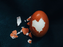 Vous n’écalerez plus jamais vos oeufs de la même manière avec cette astuce hyper rapide !