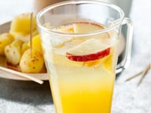 Sangria d'hiver et ses papas Bravas