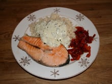 Saumon rôti à la fleur de sel et riz sauce basilic