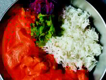 Un plat hautement gourmand et réconfortant : découvrez la recette de Whoogy’s pour faire un bon tikka masala