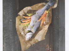 Papillote de Coraya au bar de ligne