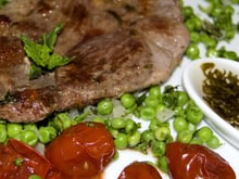 Tranches de gigot sauce à la menthe