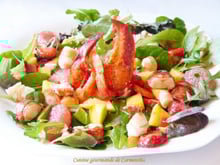 Salade de homard et crevette à la vinaigrette de framboises et fraises