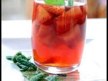 Gelée de fraises au thé à la menthe