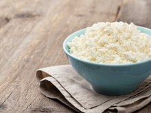 Ce cottage cheese maison se fait en 15 minutes et coûte 2 fois moins cher qu’en magasin