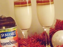 Panna Cotta champenoise et son coulis de framboises