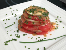 Mille-feuilles de tomates et mozzarella