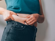 Est-ce que le stress empêche la perte de poids malgré une alimentation saine et équilibrée ?