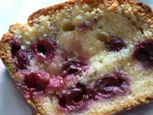 Cake aux cerises classique