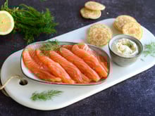 Comment faire un saumon gravlax express pour le repas de Noël ?