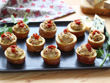Tapas de pommes de terre à la Fourme d'Ambert et tomates séchées