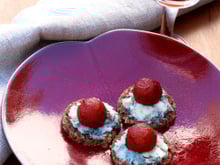 Tapas Roquefort et poire pochée au porto