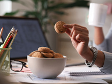 Vous avez toujours faim même après avoir mangé ? Voici 3 solutions pour y remédier