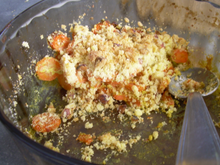 Crumble aux carottes, curry et noisettes