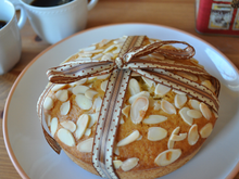 Gâteau aux coings, à l'huile d'olive et aux zestes de bergamotes confits