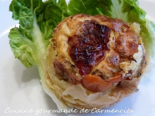 Petits flans de tomates cerise au tartare ail et fines herbes