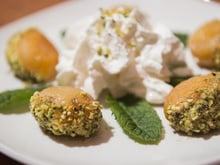 Abricots farcis au foie gras