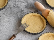 Faut-il obligatoirement laisser reposer sa pâte brisée ?