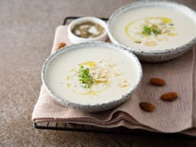 Cette soupe froide espagnole à l’ail signée Laurent Mariotte change de l’éternel gaspacho