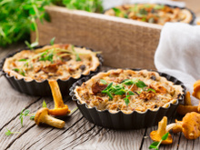 Quiche au lait ribot, champignons, lardons, boursin