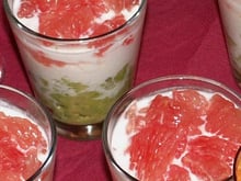 Avocat, crabe et pamplemousse