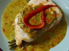 Dos de merlu au lard fermier du hautdoubs sauce piments verts