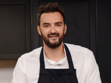 Cyril Lignac partage sa recette gourmande de la poire Belle-Hélène !